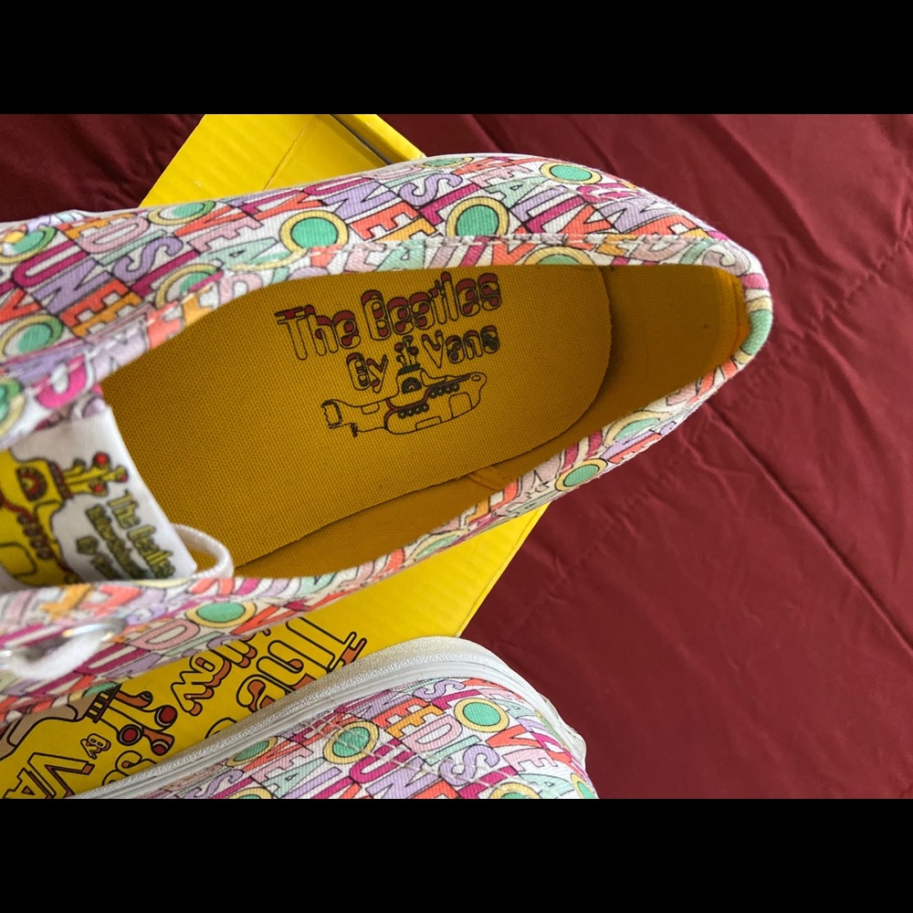 RARE Yellow Submarine LE Vans - Picture 5 of 15